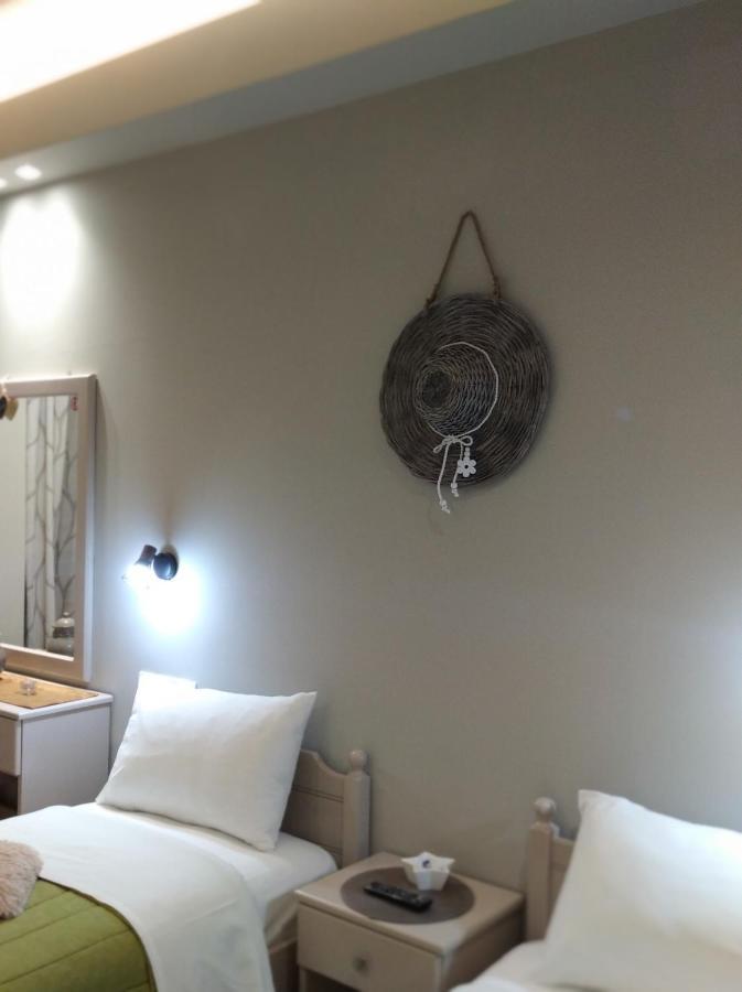 Maltezos Rooms Méthana Exterior foto