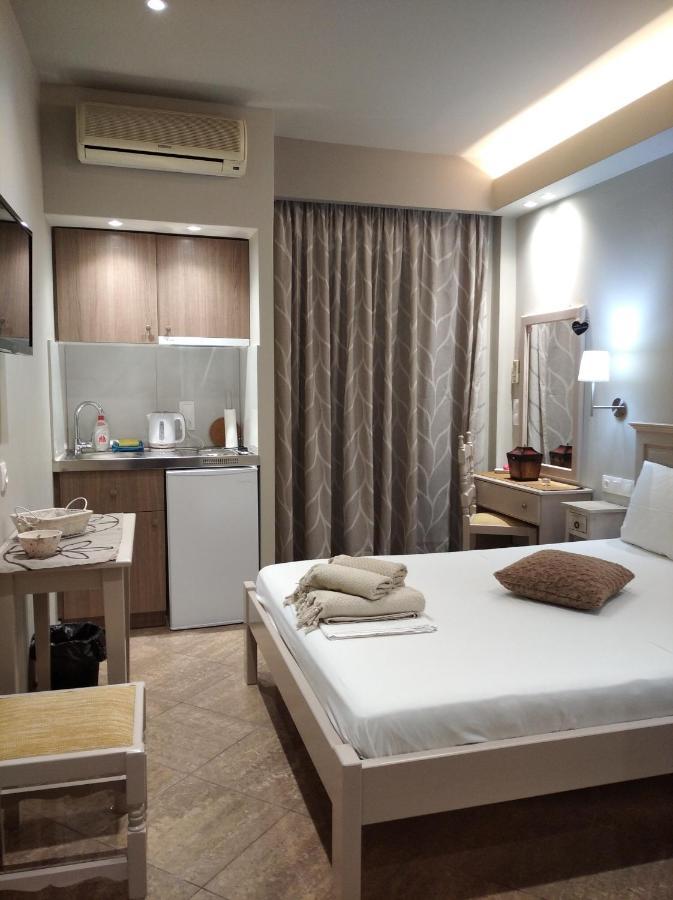 Maltezos Rooms Méthana Exterior foto