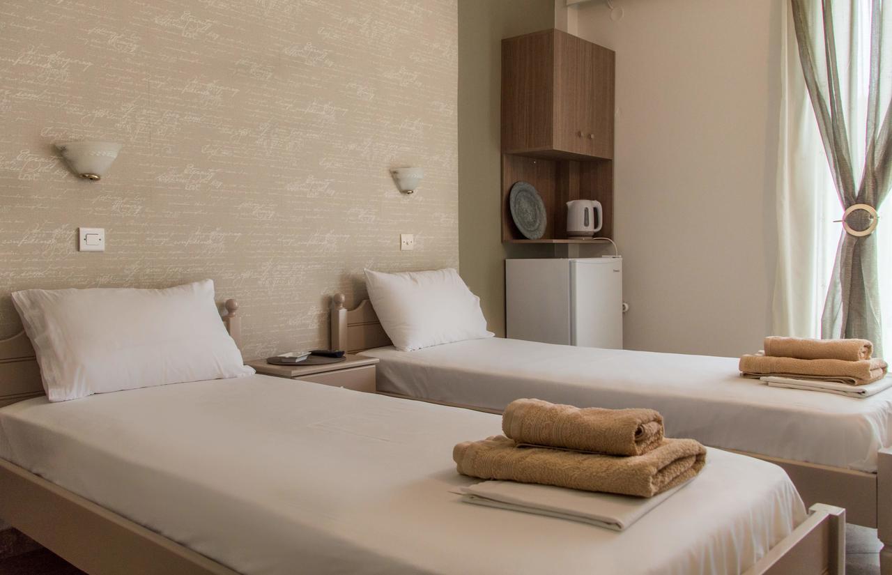 Maltezos Rooms Méthana Exterior foto